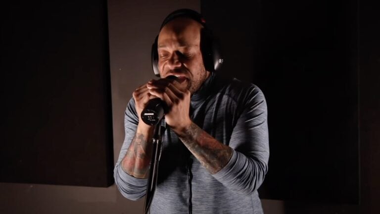 Howard Jones inicia la grabación de su esperado álbum en solitario tras su paso por Killswitch Engage 4 Howard Jones inicia la grabación de su esperado álbum en solitario tras su paso por Killswitch Engage