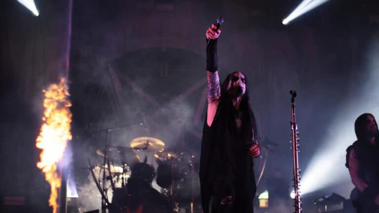 Dimmu Borgir cierra Rock The Lakes 2025 con un espectacular espectáculo de black metal sinfónico 4 Dimmu Borgir cierra Rock The Lakes 2025 con un espectacular espectáculo de black metal sinfónico