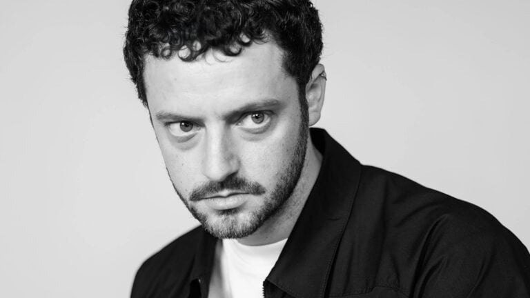 Grandson sorprende con su impactante nuevo tema GOD IS AN ANIMAL 3 Grandson sorprende con su impactante nuevo tema "GOD IS AN ANIMAL" que no te dejará indiferente