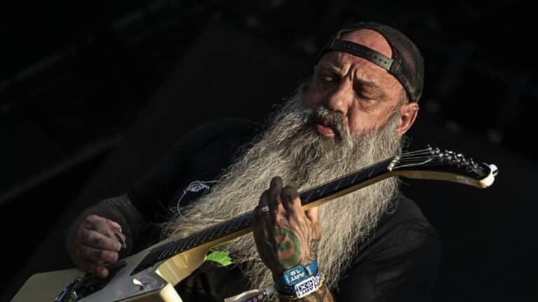 Kirk Windstein ofrecerá sus conciertos sentado en la próxima gira de Crowbar por problemas para caminar 4 Kirk Windstein ofrecerá sus conciertos sentado en la próxima gira de Crowbar por problemas para caminar