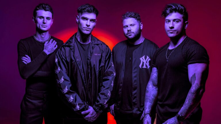 Melrose Avenue y Ekoh se unen en una colaboración con su tema Black Heart 2 Melrose Avenue y Ekoh se unen en una colaboración que no te dejará indiferente con su tema "Black Heart"