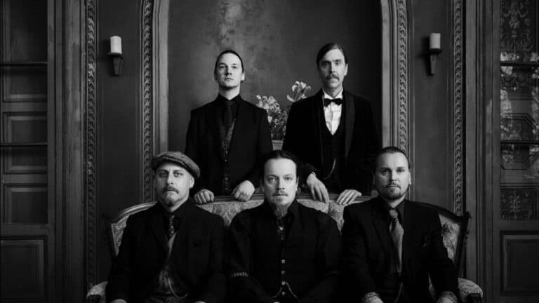 Opeth rinde homenaje a Black Sabbath con una emotiva versión de Solitude durante su gira