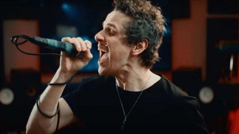 Reimaginando Hammer Smashed Face: La versión emo de Cannibal Corpse 2 Reimaginando Hammer Smashed Face: La versión emo de Cannibal Corpse que no te puedes perder