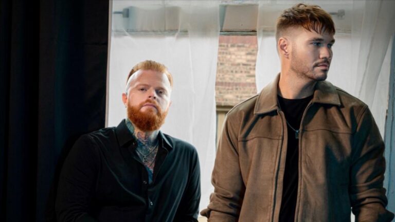 Así suena Dead Air Divine, el nuevo proyecto de Tilian Pearson y Lee McKinney 2 Así suena Dead Air Divine, el nuevo proyecto de Tilian Pearson y Lee McKinney que no querrás perderte