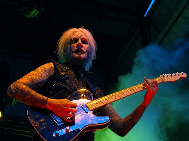 John 5 de Mötley Crüe revela los tres guitarristas que marcaron su vida y por qué Van Halen le cambió la forma de pensar 1 John 5 de Mötley Crüe revela los tres guitarristas que marcaron su vida y por qué Van Halen le cambió la forma de pensar