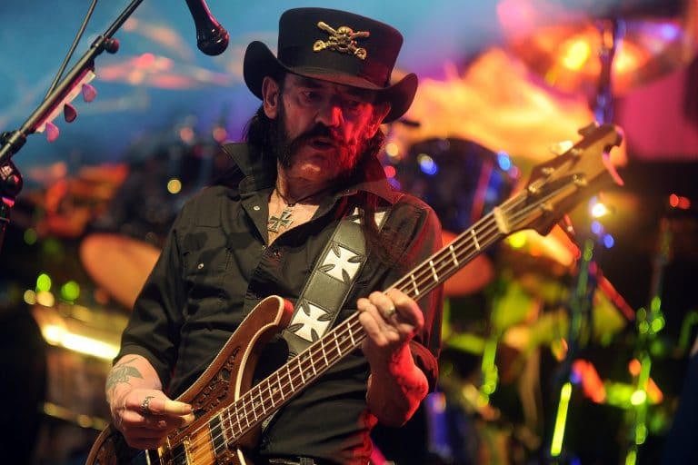 La opinión de Lemmy sobre Dios que no deja a nadie indiferente 7 La opinión de Lemmy sobre Dios que no deja a nadie indiferente