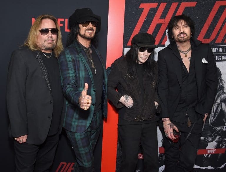 Nikki Sixx responde a las duras palabras de Mick Mars y habla de la traición en Mötley Crüe 5 Nikki Sixx responde a las duras palabras de Mick Mars y habla de la traición en Mötley Crüe