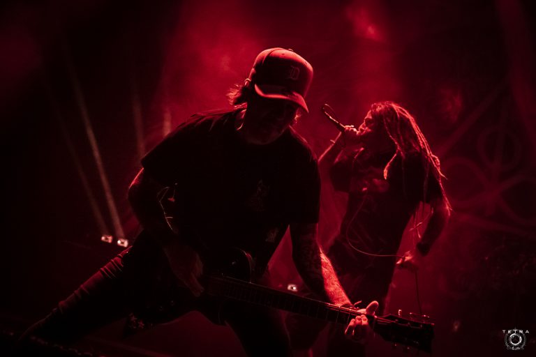 Lamb Of God sorprende en directo tocando Sepsis por primera vez y Randy Blythe se une a uno de sus artistas favoritos sobre el escenario 5 Lamb Of God sorprende en directo tocando Sepsis por primera vez y Randy Blythe se une a uno de sus artistas favoritos sobre el escenario