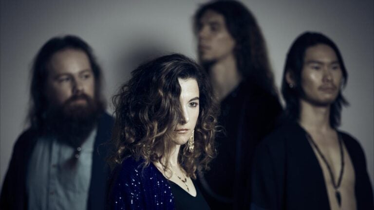 Përl presenta Naufragée des Nuages, el adelanto que anticipa su esperado álbum Architecture du Vertige 5 Përl presenta Naufragée des Nuages, el adelanto que anticipa su esperado álbum Architecture du Vertige