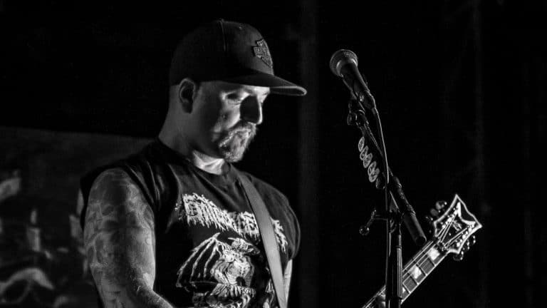 Wayne Lozinak de Hatebreed reaparece tras su operación cerebral y relata cómo logró recuperar su voz y volver a los escenarios 2 Wayne Lozinak de Hatebreed reaparece tras su operación cerebral y relata cómo logró recuperar su voz y volver a los escenarios