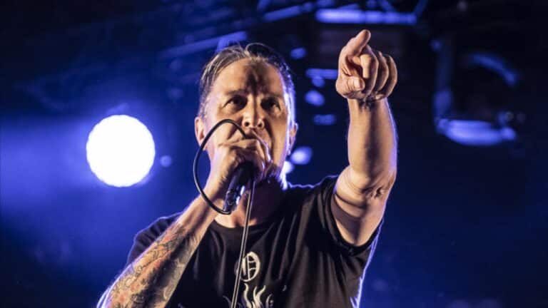 El emotivo gesto de Danny Schuler: vende su batería para ayudar a Lou Koller con sus tratamientos contra el cáncer 2 El emotivo gesto de Danny Schuler: vende su batería para ayudar a Lou Koller con sus tratamientos contra el cáncer