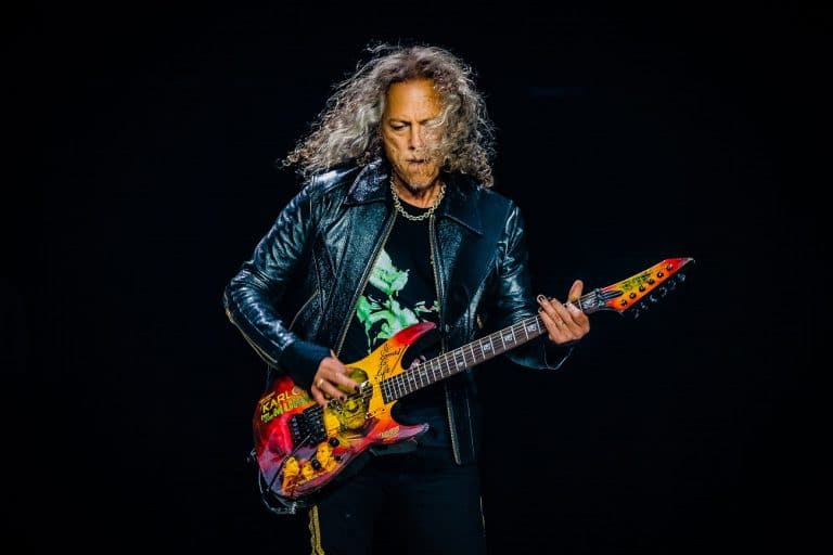 Subastan una guitarra de Kirk Hammett utilizada para rendir homenaje a Black Sabbath 19 Subastan una guitarra de Kirk Hammett utilizada para rendir homenaje a Black Sabbath