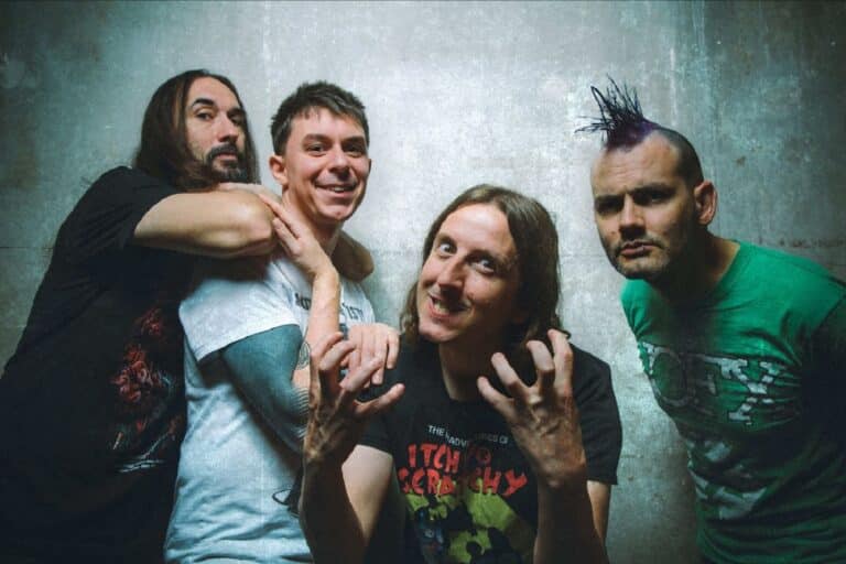 Ultra Vomit anuncia una gira de conciertos única junto a Didier Super, Bernard Minet y otros invitados que no te puedes perder 3 Ultra Vomit anuncia una gira de conciertos única junto a Didier Super, Bernard Minet y otros invitados que no te puedes perder