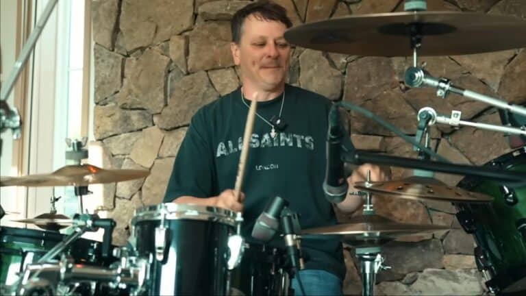Así es el impresionante estudio de Ray Luzier, batería de Korn, en una visita exclusiva de 13 minutos 1 Así es el impresionante estudio de Ray Luzier, batería de Korn, en una visita exclusiva de 13 minutos