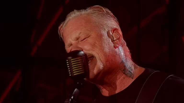 Así sonó Fuel de Metallica en pleno corazón de Doha, no te pierdas el vídeo de este momentazo en Qatar 5 Así sonó Fuel de Metallica en pleno corazón de Doha, no te pierdas el vídeo de este momentazo en Qatar