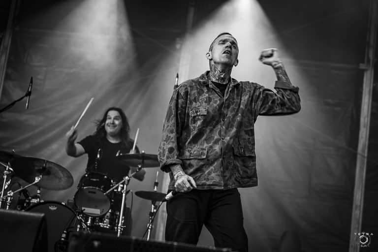 Ben Koller de Converge sobrevive a un atropello y fuga: así se encuentra tras el grave accidente 2 Ben Koller de Converge sobrevive a un atropello y fuga: así se encuentra tras el grave accidente