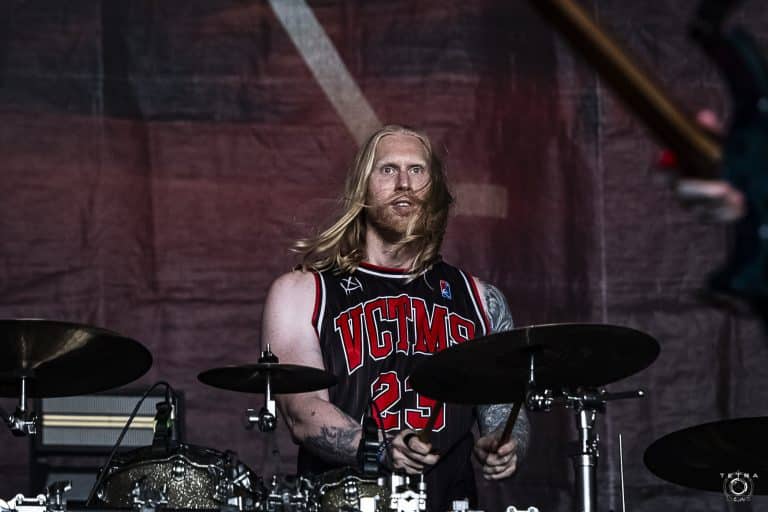 Cameron Losch revive Devastate y comparte su tema favorito de The Discovery por el 15º aniversario del legendario álbum de Born Of Osiris 25 Cameron Losch revive Devastate y comparte su tema favorito de The Discovery por el 15º aniversario del legendario álbum de Born Of Osiris