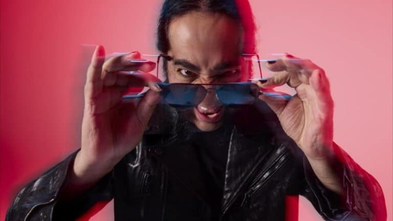 El nuevo single de Daron Malakian divide a sus fans y no deja indiferente a nadie 2 El nuevo single de Daron Malakian divide a sus fans y no deja indiferente a nadie