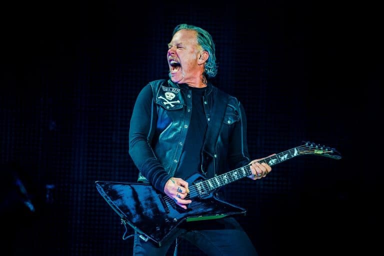 James Hetfield revela qué le impulsa a seguir en Metallica tras más de 40 años sobre el escenario 13 James Hetfield revela qué le impulsa a seguir en Metallica tras más de 40 años sobre el escenario
