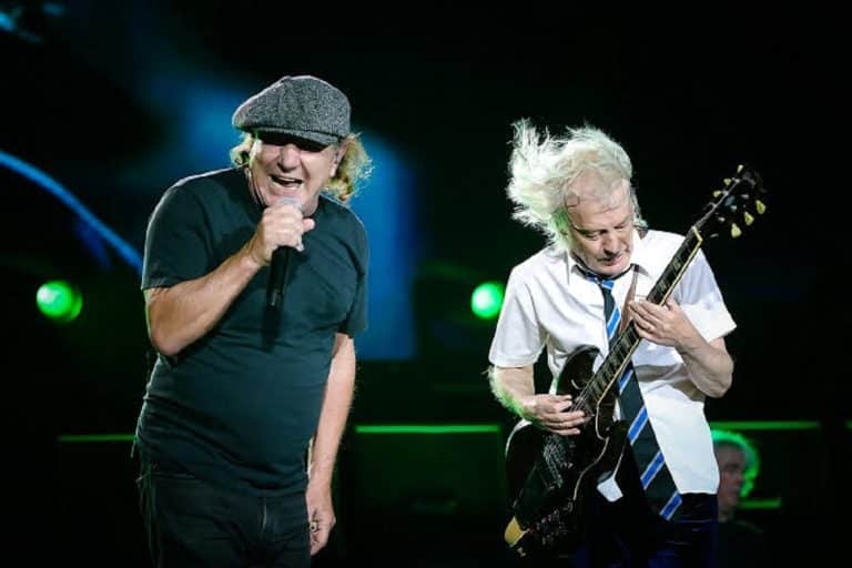 Las fotos nunca vistas que capturan la energía de AC/DC en su impresionante concierto en Adelaida 2 Las fotos nunca vistas que capturan la energía de AC/DC en su impresionante concierto en Adelaida