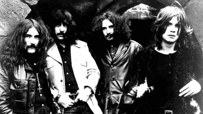 Se ha resuelto el litigio sobre las primeras grabaciones de Black Sabbath, y por fin podrían salir a la luz 1 Black Sabbath posing for a photograph in the early 1970s